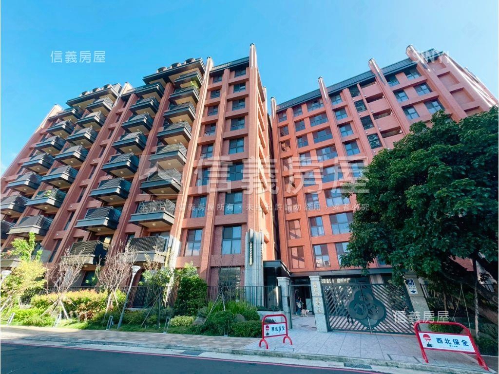 力璞學‧稀有挑高兩房車位房屋室內格局與周邊環境