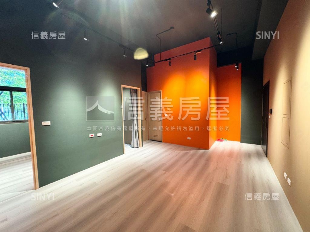 力璞學‧稀有挑高兩房車位房屋室內格局與周邊環境