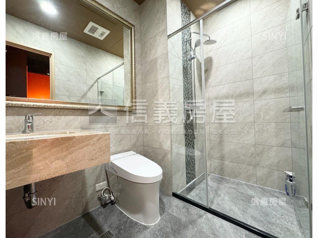 力璞學‧稀有挑高兩房車位房屋室內格局與周邊環境