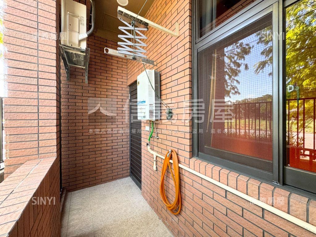 力璞學‧稀有挑高兩房車位房屋室內格局與周邊環境