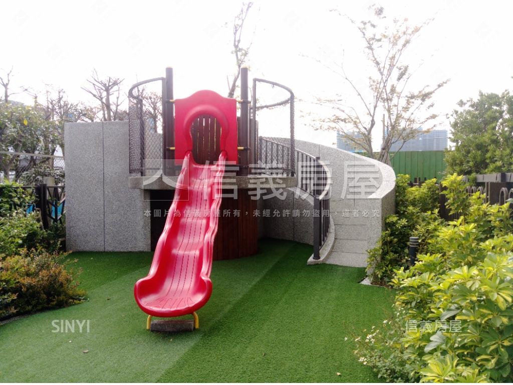 謙樹朝南山海美景３房房屋室內格局與周邊環境