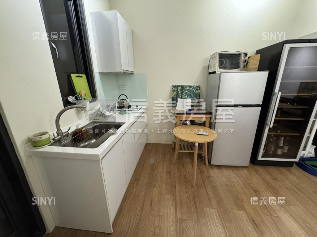 低總價！梅亭街美裝潢店面房屋室內格局與周邊環境