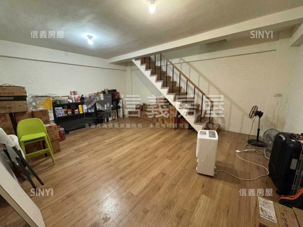 低總價！梅亭街美裝潢店面房屋室內格局與周邊環境