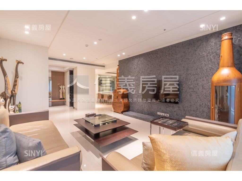 ＳＲＣ頂級奢華裝潢戶房屋室內格局與周邊環境