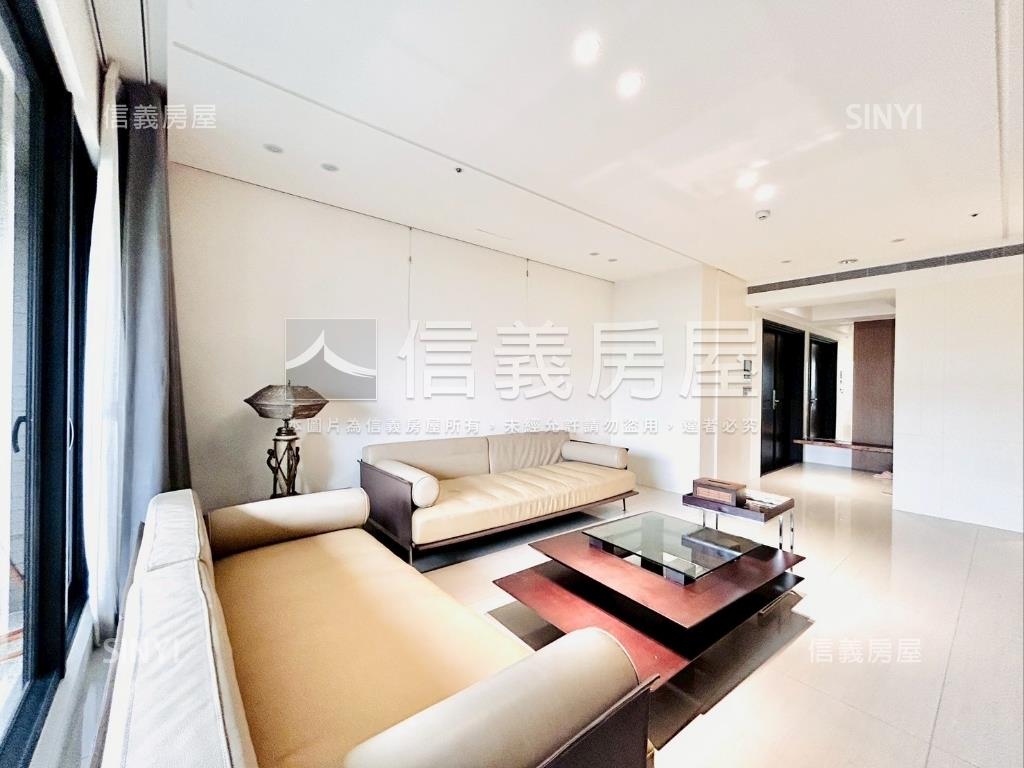 ＳＲＣ頂級奢華裝潢戶房屋室內格局與周邊環境