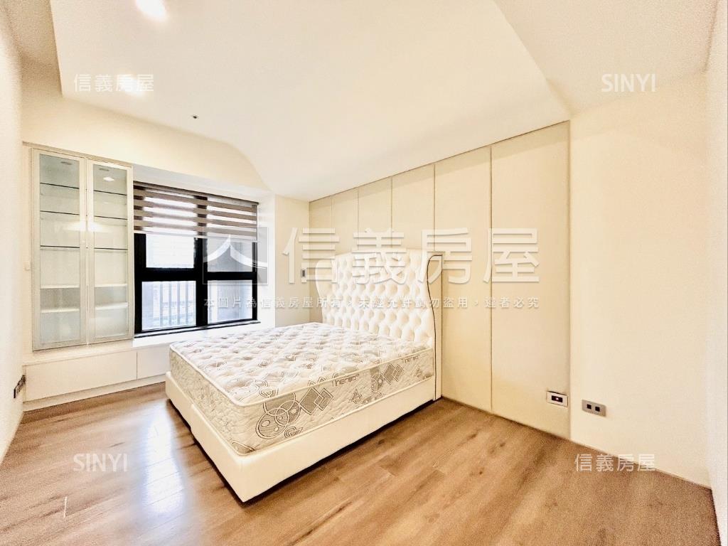 ＳＲＣ頂級奢華裝潢戶房屋室內格局與周邊環境