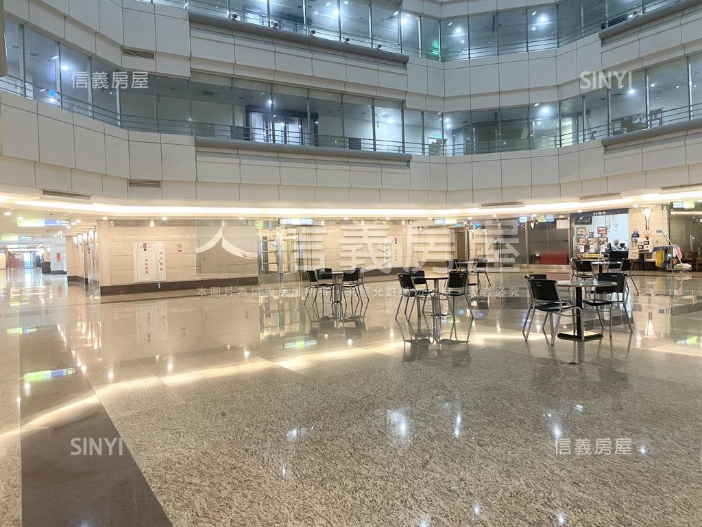 ８５高樓景觀套房房屋室內格局與周邊環境