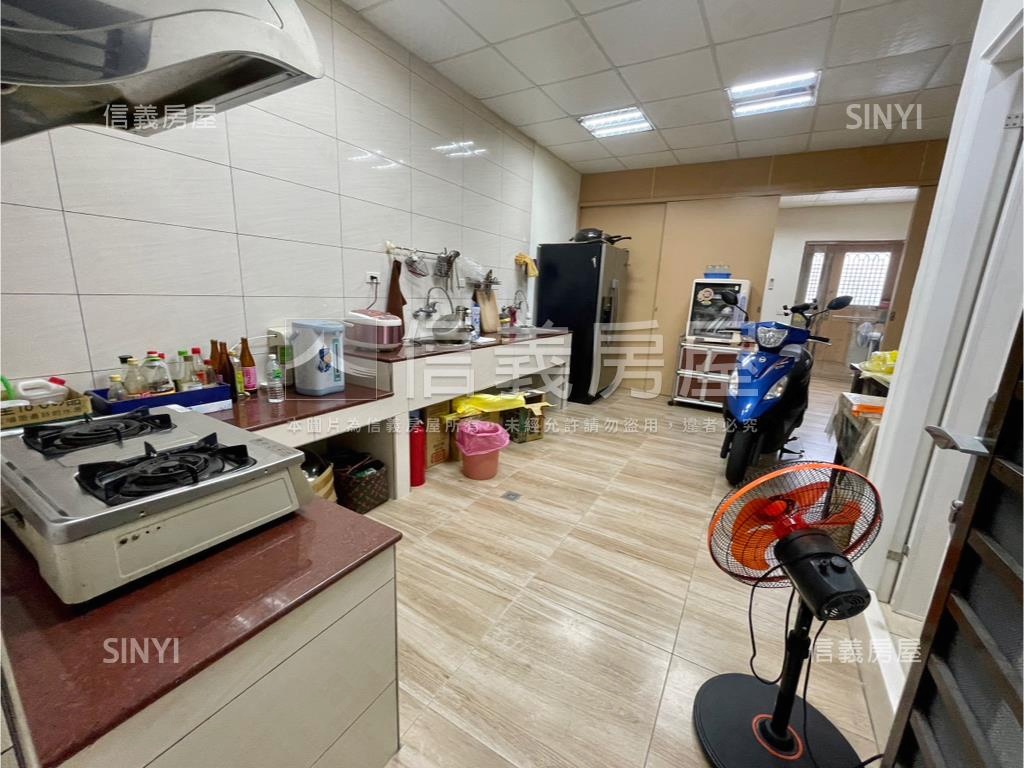 平鎮游泳路質感透天房屋室內格局與周邊環境