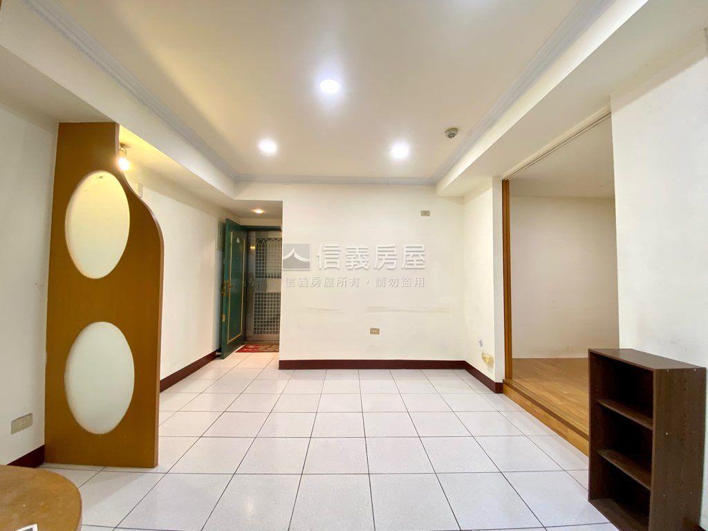 加州１＋１精緻小資宅房屋室內格局與周邊環境