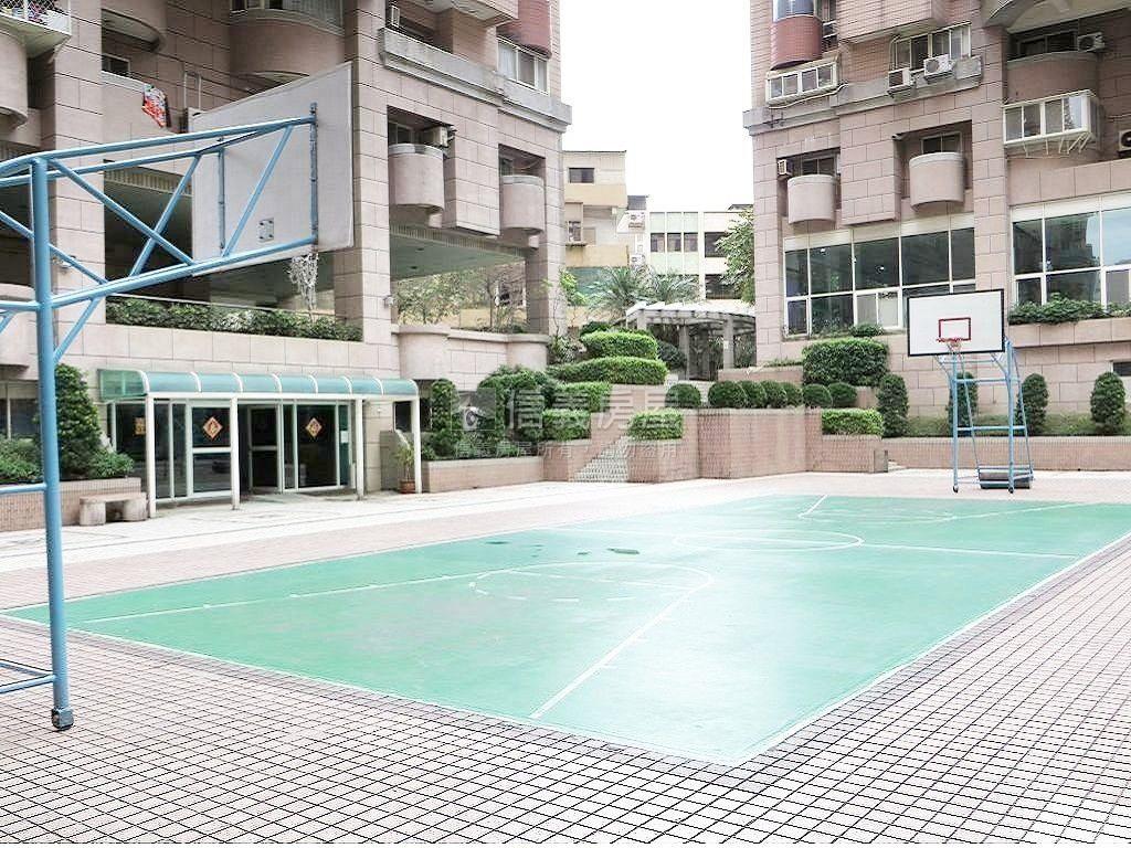 加州１＋１精緻小資宅房屋室內格局與周邊環境