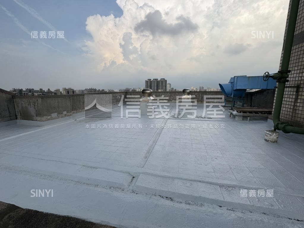 近交流道景觀美宅有車位房屋室內格局與周邊環境