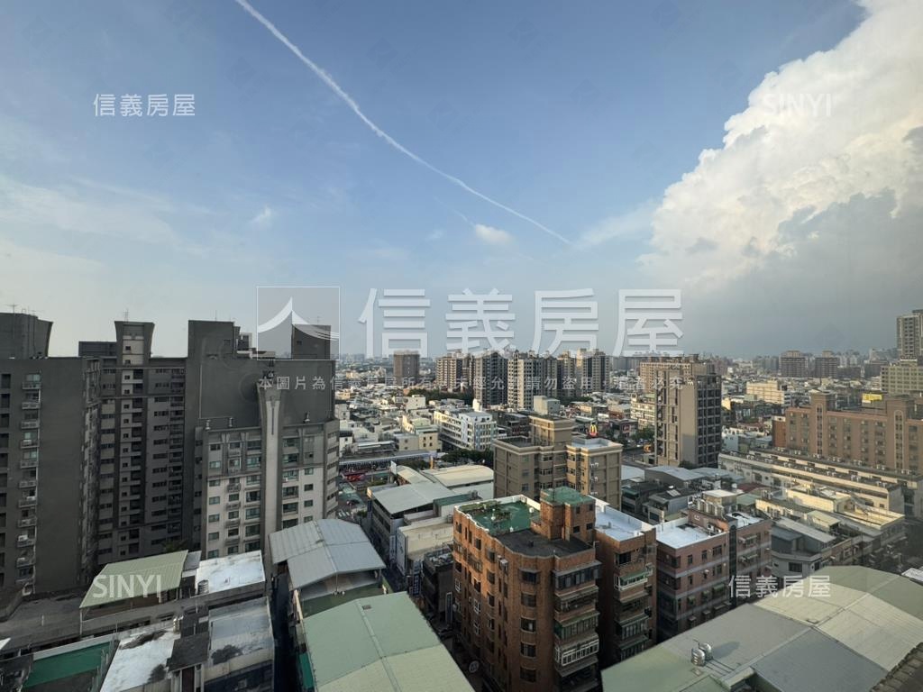 近交流道景觀美宅有車位房屋室內格局與周邊環境