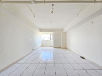 近平鎮交流道採光三房車位