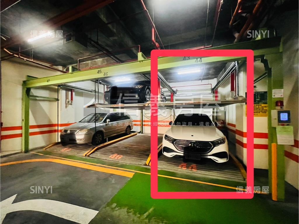 捷運鋼骨大三房車位房屋室內格局與周邊環境