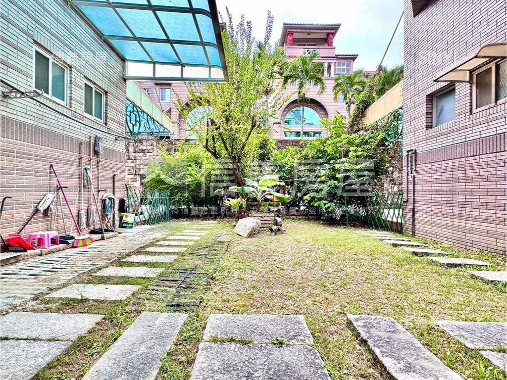 大社觀景山林度假別墅房屋室內格局與周邊環境