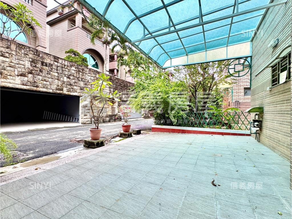 大社觀景山林度假別墅房屋室內格局與周邊環境