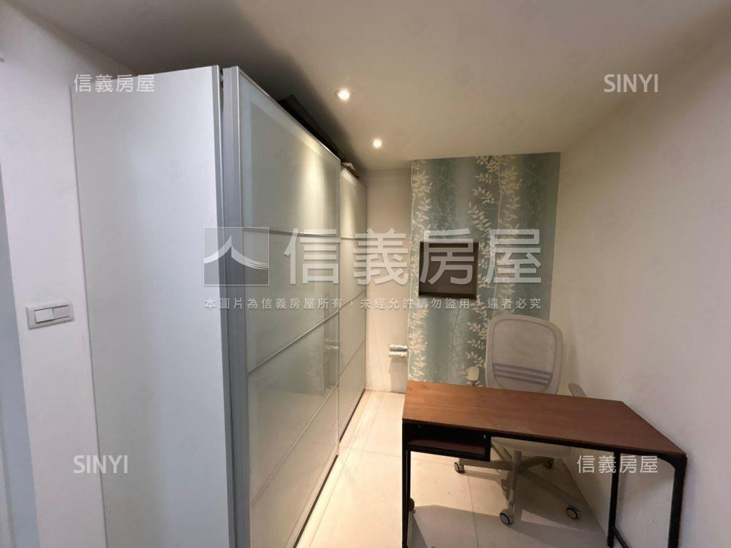 建中電梯車位珠寶盒房屋室內格局與周邊環境