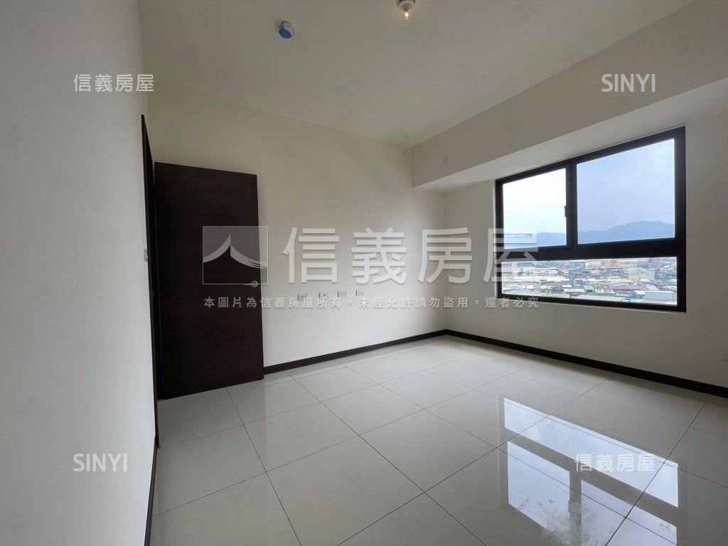 知名社區高樓層三房平車房屋室內格局與周邊環境