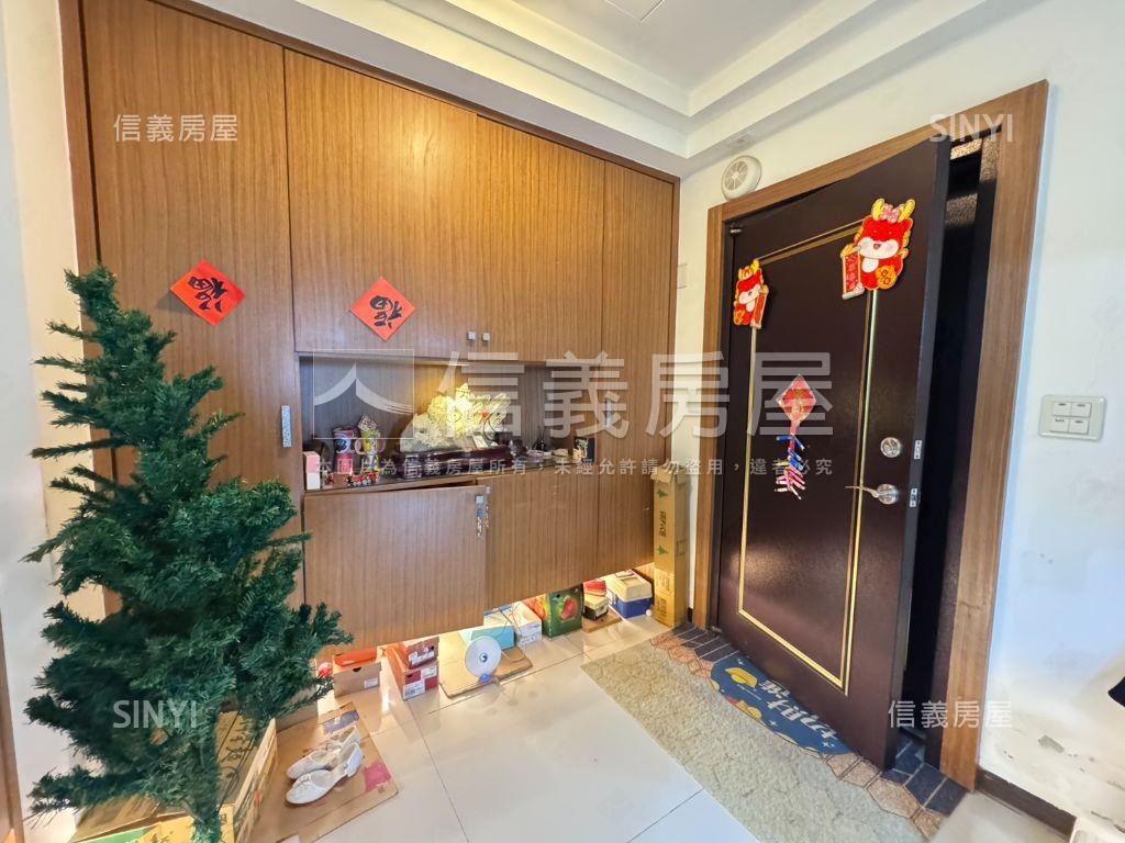 近青埔四房雙車位房屋室內格局與周邊環境