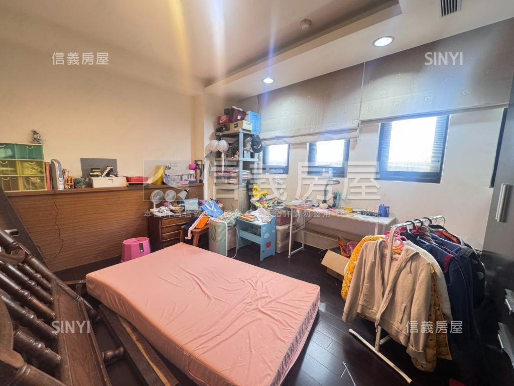 近青埔四房雙車位房屋室內格局與周邊環境