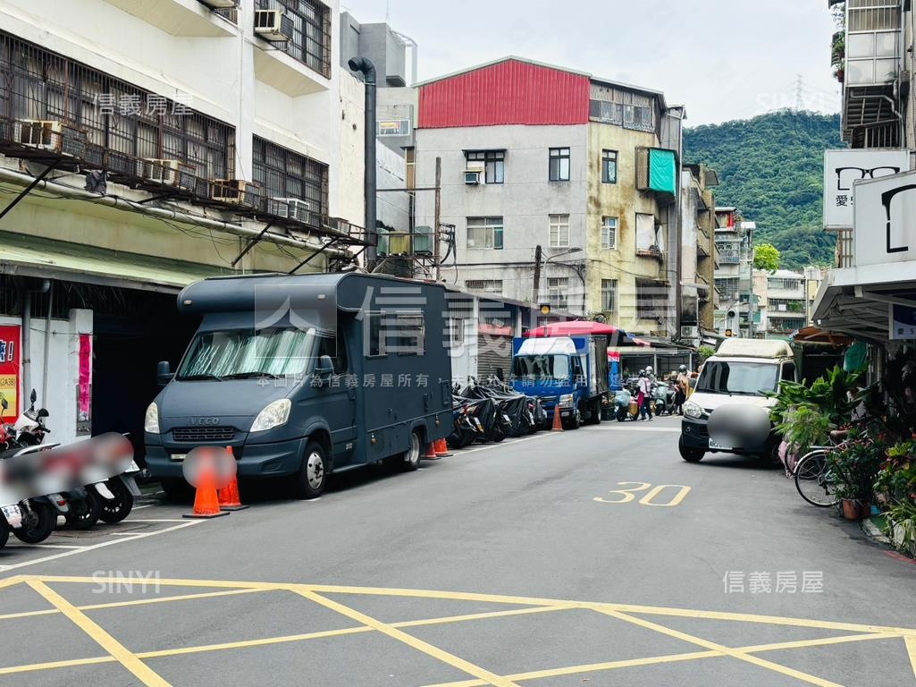 後山埤廣慈面寬大空間１樓房屋室內格局與周邊環境