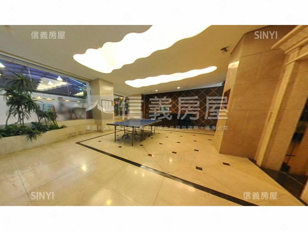 挑高就是爽！空間秒翻倍房屋室內格局與周邊環境