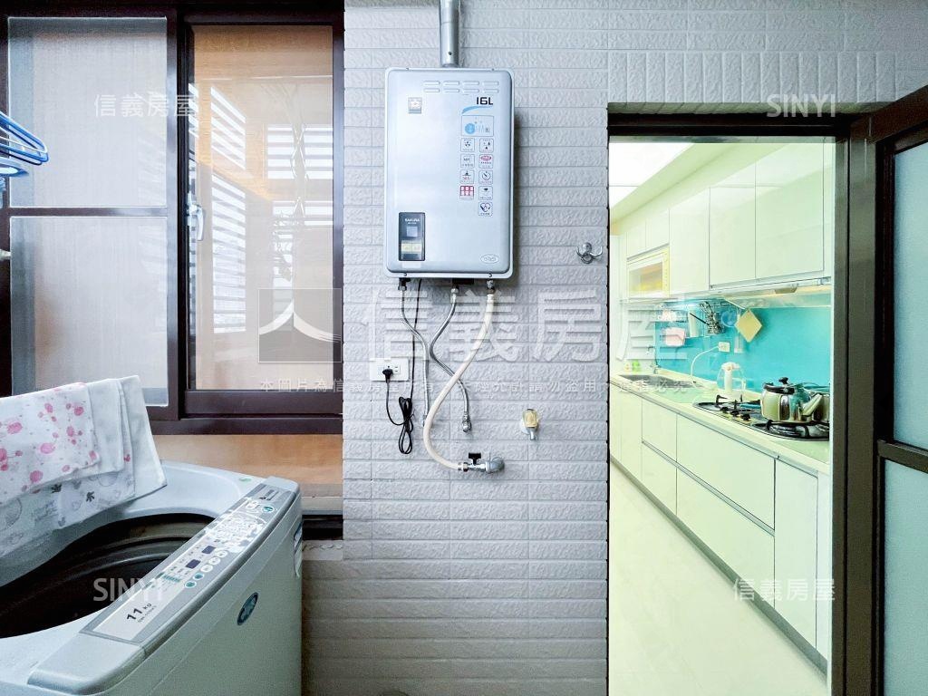 邊間三面採光三房Ｂ１車位房屋室內格局與周邊環境