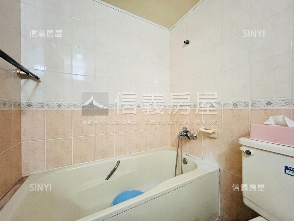 稀有國泰霞關景觀四房車位房屋室內格局與周邊環境