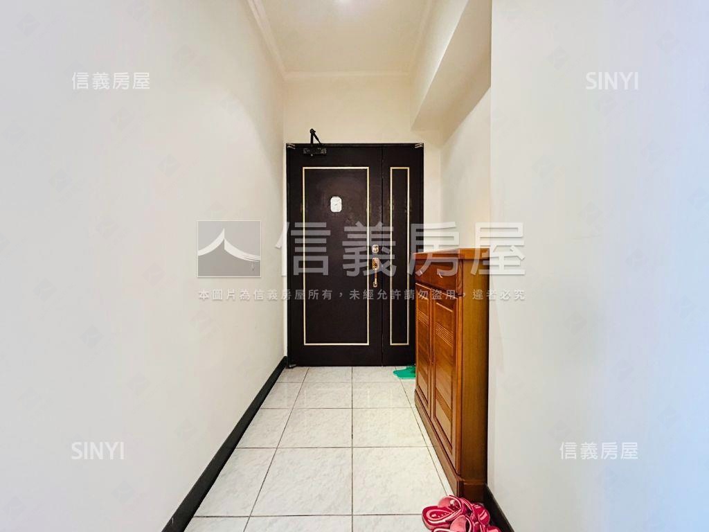 稀有國泰霞關景觀四房車位房屋室內格局與周邊環境