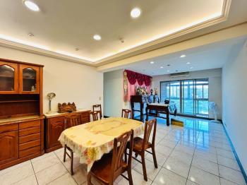 稀有國泰霞關景觀四房車位