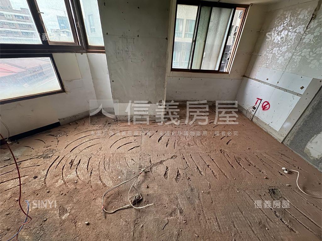 鄉城陽光鎮拆空二房好規劃房屋室內格局與周邊環境