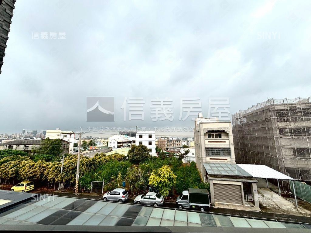 加蓋電梯大地坪前後院別墅房屋室內格局與周邊環境