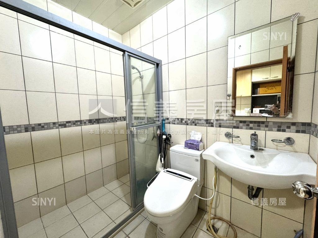 走路到高鐵站的雙翼套房房屋室內格局與周邊環境