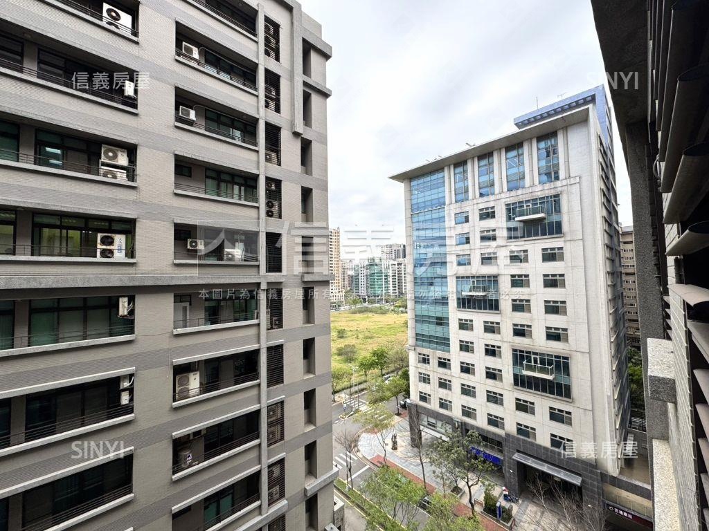 走路到高鐵站的雙翼套房房屋室內格局與周邊環境