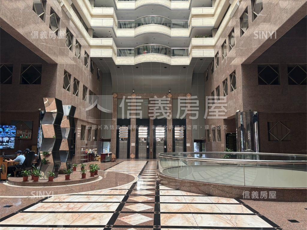 台灣商務中心房屋室內格局與周邊環境