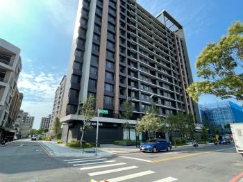 鴻柏織光４房視野附雙車位