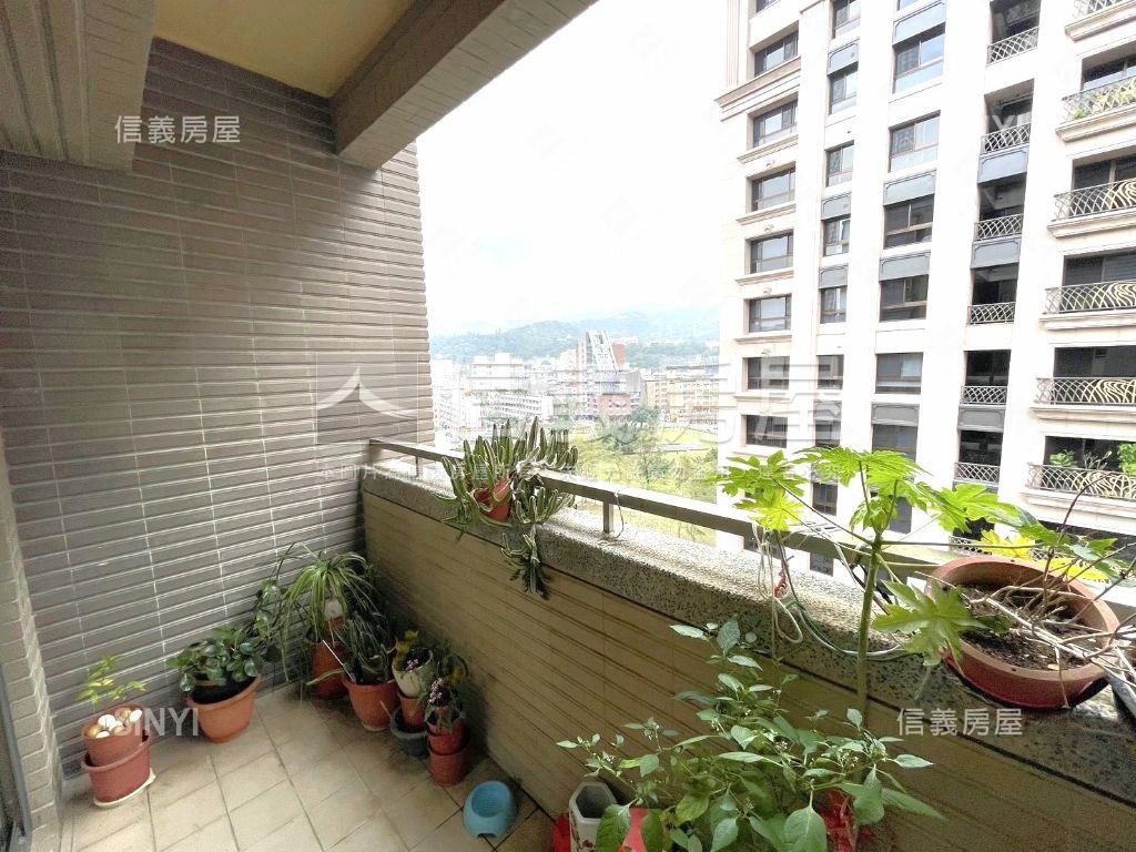 文山雅軒景觀三房車位房屋室內格局與周邊環境