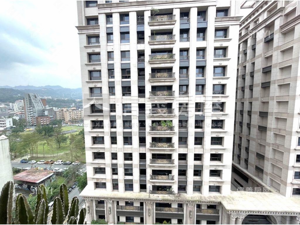 文山雅軒景觀三房車位房屋室內格局與周邊環境