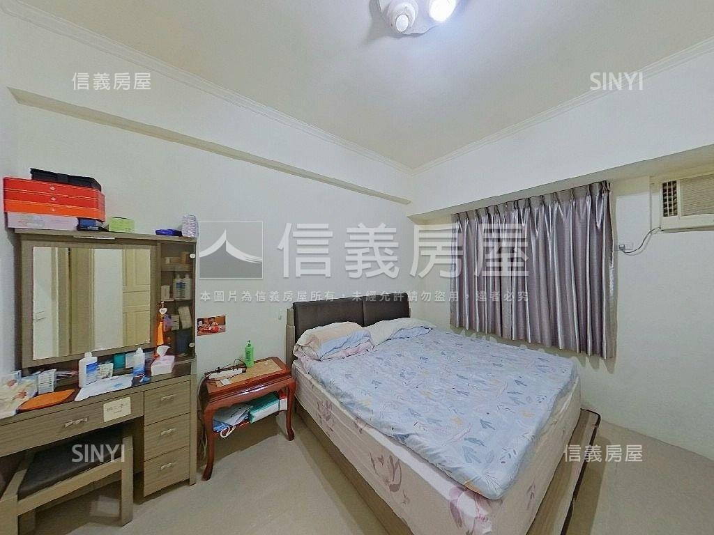 遠眺綠景。簡約美宅誠釋出房屋室內格局與周邊環境