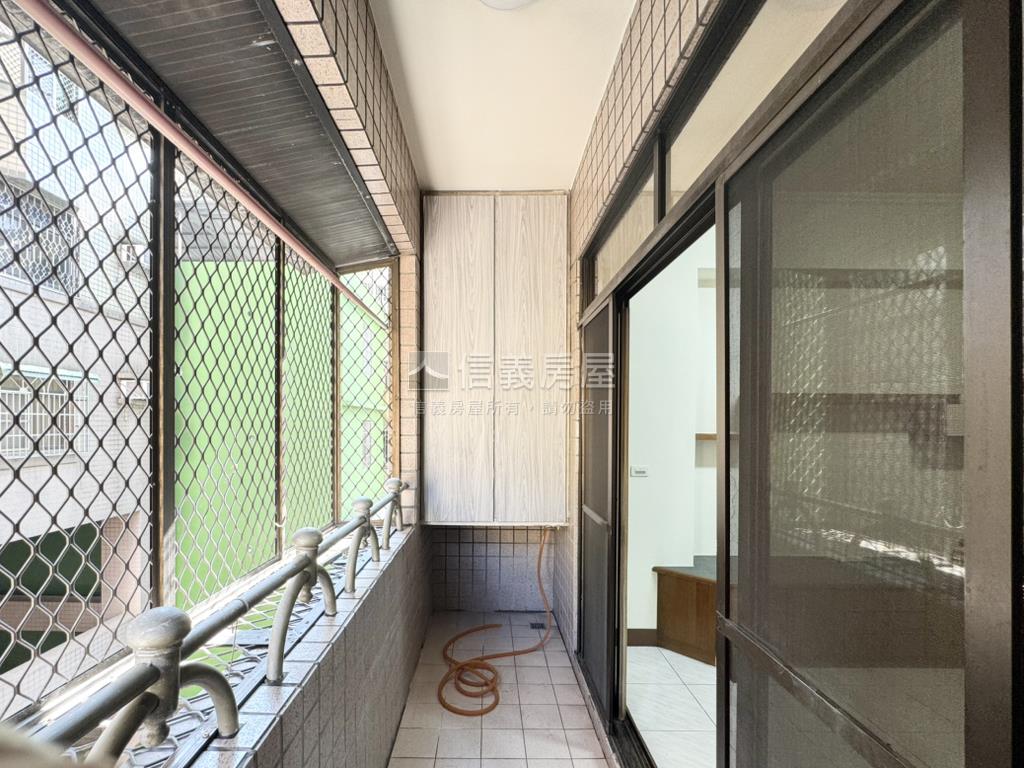 走路搭捷運的機能四房房屋室內格局與周邊環境