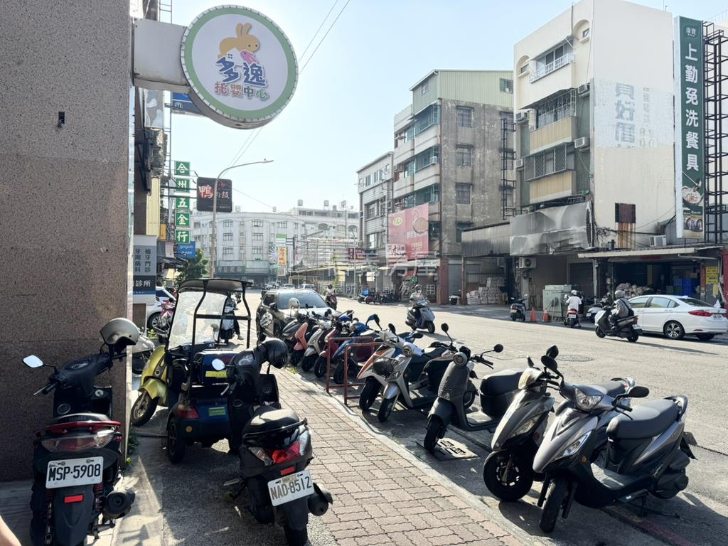 走路搭捷運的機能四房房屋室內格局與周邊環境