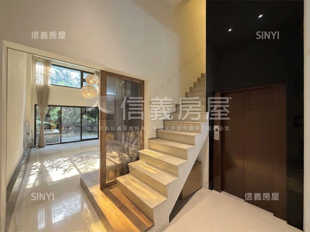 西班牙美術★珍藏電梯別墅房屋室內格局與周邊環境