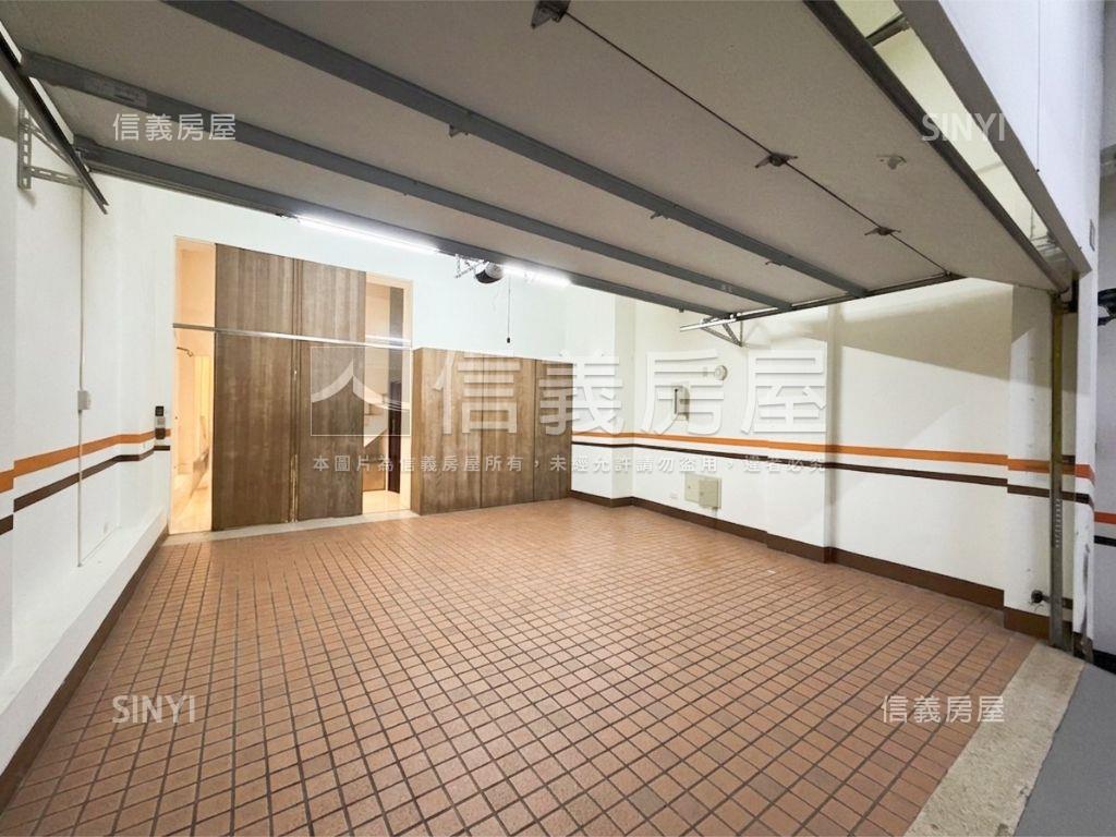 西班牙美術★珍藏電梯別墅房屋室內格局與周邊環境