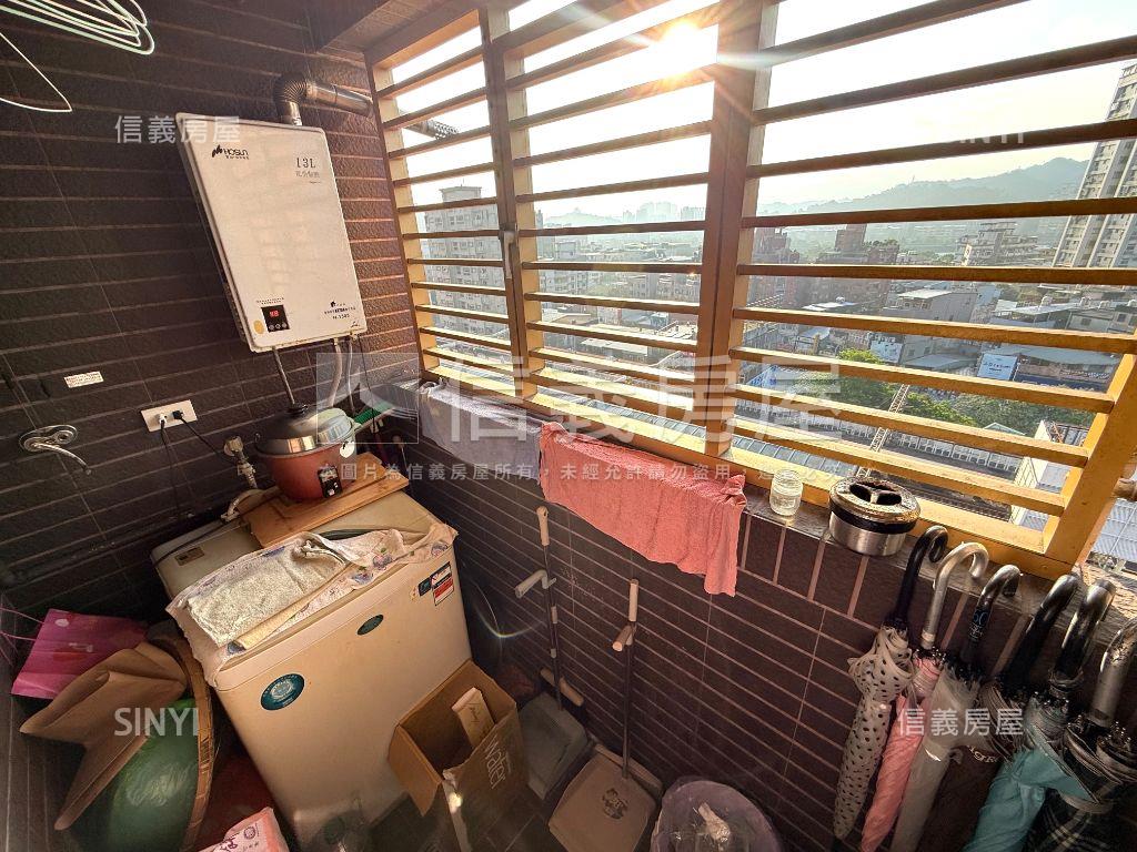 稀有釋出名城大兩房車位房屋室內格局與周邊環境