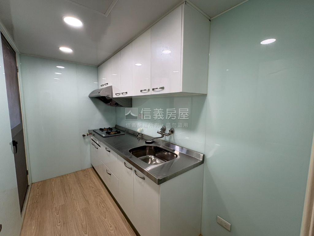中悅大利士滿福三房美屋房屋室內格局與周邊環境