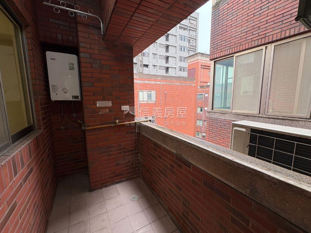 中悅大利士滿福三房美屋房屋室內格局與周邊環境