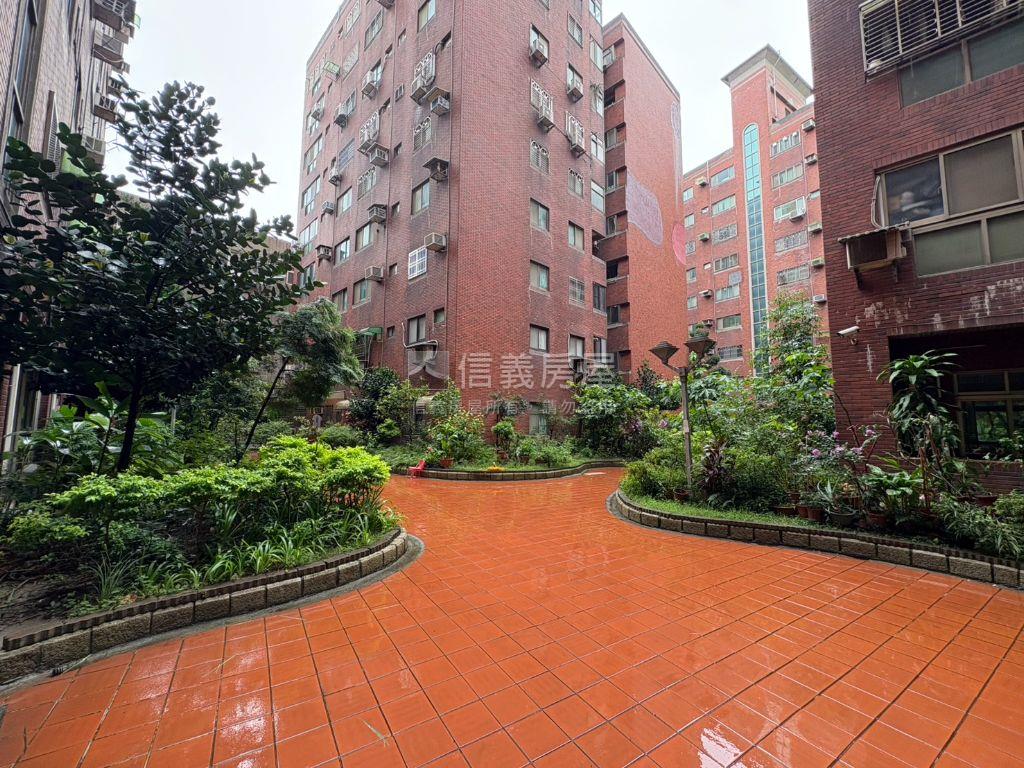 中悅大利士滿福三房美屋房屋室內格局與周邊環境