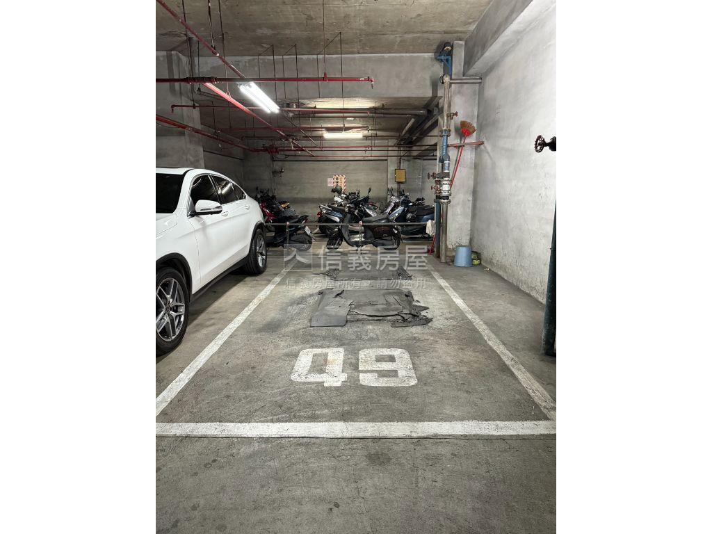 亞灣區稀有三房平車美宅房屋室內格局與周邊環境