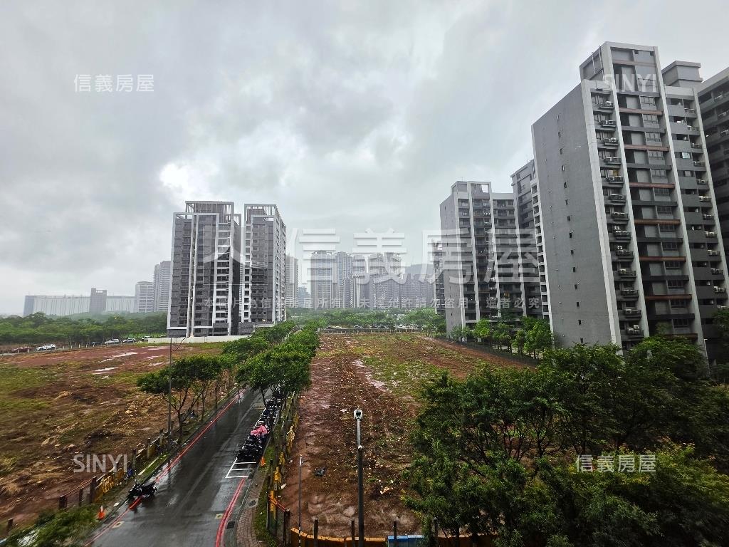 诶！樂捷市稀有三房車位房屋室內格局與周邊環境