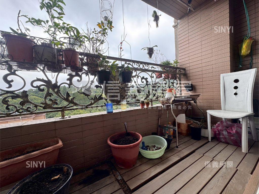 美景景觀４房平面車位房屋室內格局與周邊環境